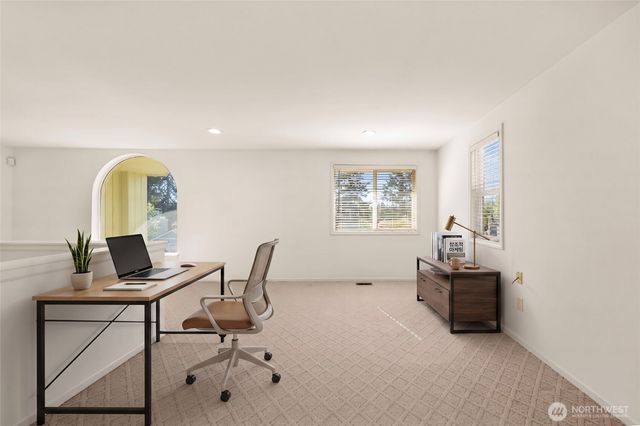 32724 6th Avenue SW, Federal Way, WA 98023
