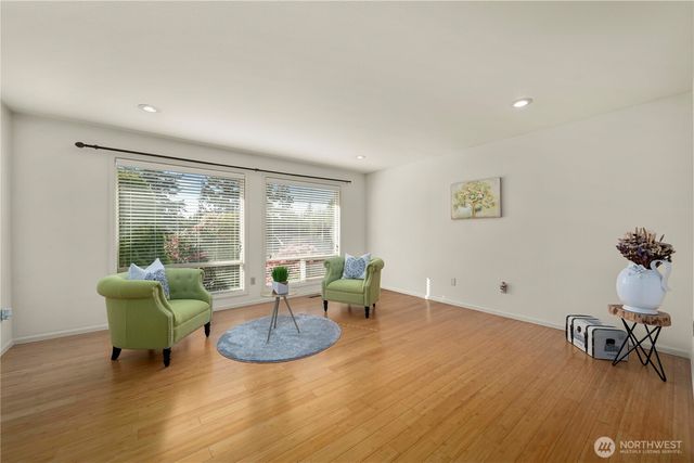 32724 6th Avenue SW, Federal Way, WA 98023