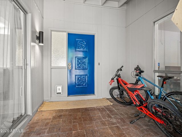 5629 N 17TH Street, Phoenix, AZ 85016