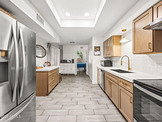 5629 N 17TH Street, Phoenix, AZ 85016