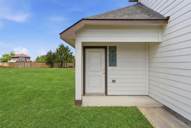 317 Road 5138, Cleveland, TX 77327