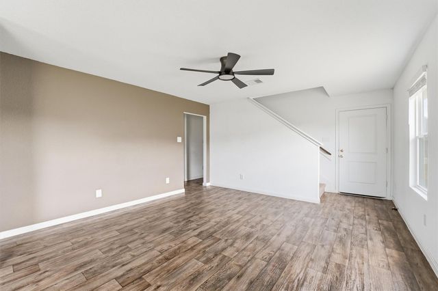 317 Road 5138, Cleveland, TX 77327