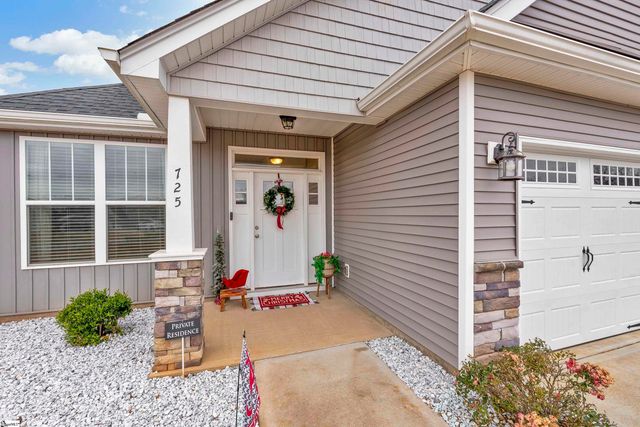 725 E Osprey Lane, Cowpens, SC 29330