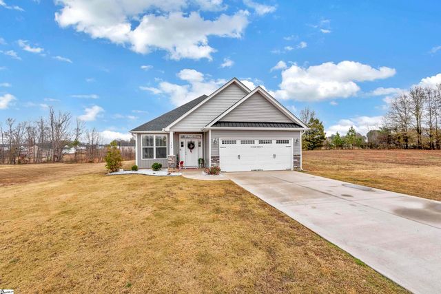 725 E Osprey Lane, Cowpens, SC 29330