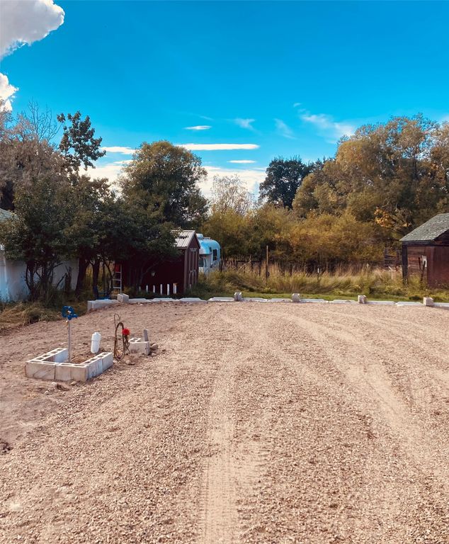 109 Flick Lane, Sheridan, MT 59749