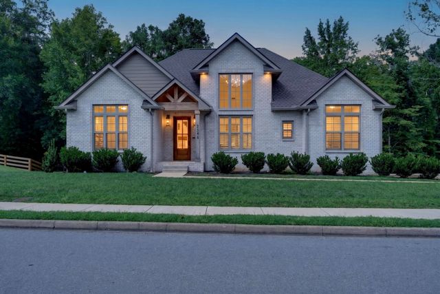 2545 Everwood Ct, Clarksville, TN 37043