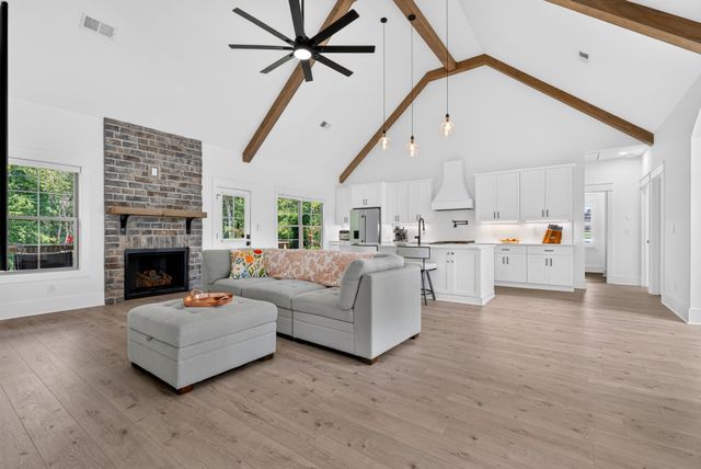 2545 Everwood Ct, Clarksville, TN 37043