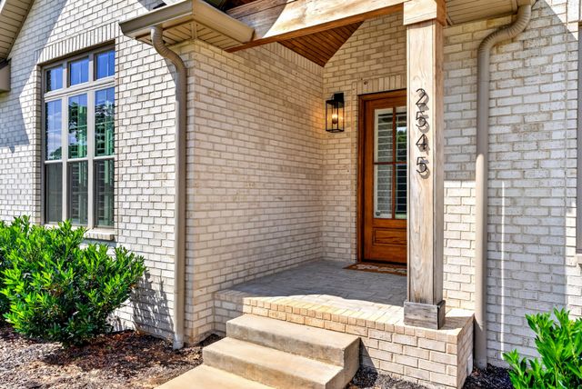 2545 Everwood Ct, Clarksville, TN 37043