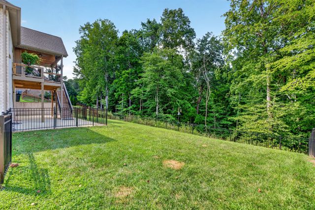 2545 Everwood Ct, Clarksville, TN 37043