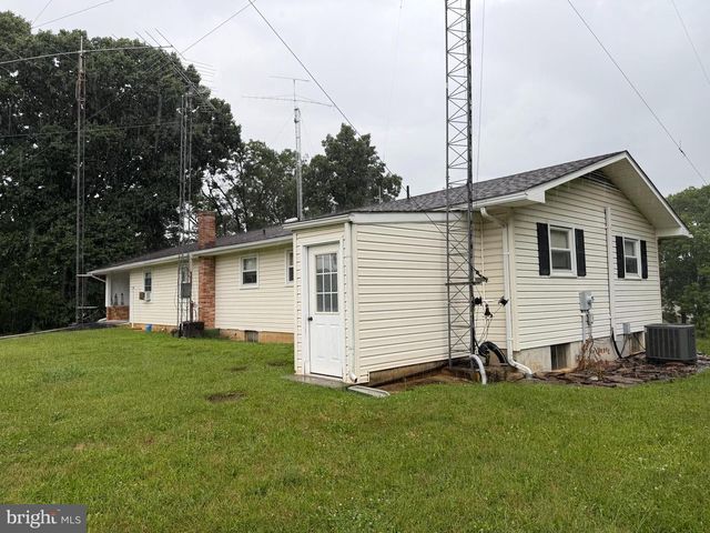 1741 OLD CHAPEL RD, Boyce, VA 22620
