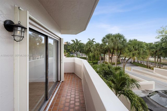 9001 SW 94th Street 201, Miami, FL 33176