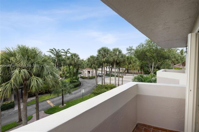 9001 SW 94th Street 201, Miami, FL 33176
