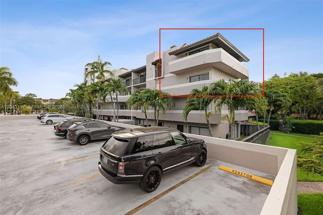 9001 SW 94th Street 201, Miami, FL 33176
