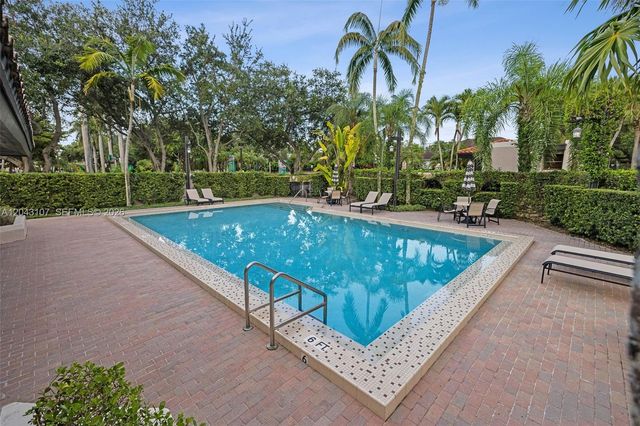 9001 SW 94th Street 201, Miami, FL 33176