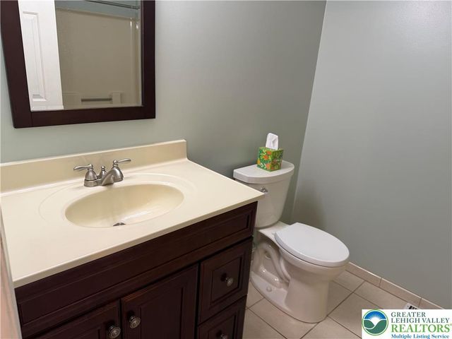 1004 Briarwood Drive, Bethlehem Twp, PA 18020