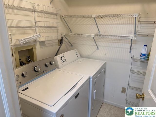 1004 Briarwood Drive, Bethlehem Twp, PA 18020