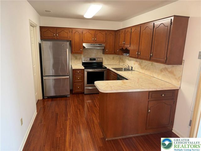 1004 Briarwood Drive, Bethlehem Twp, PA 18020