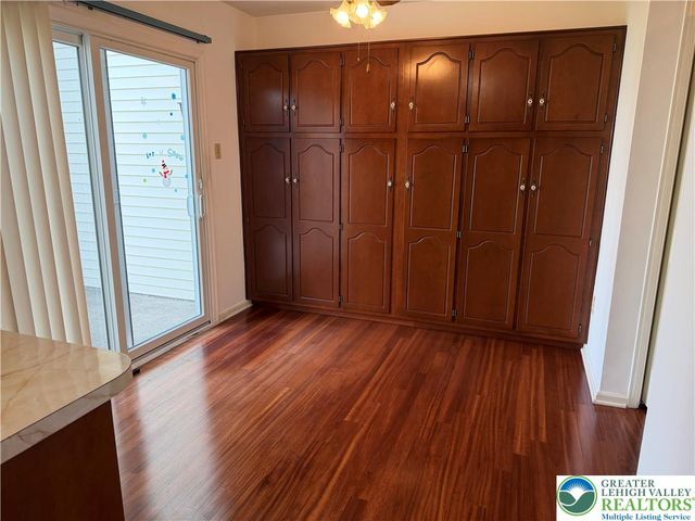 1004 Briarwood Drive, Bethlehem Twp, PA 18020