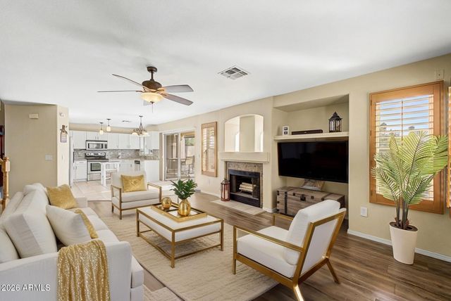 247 W OXFORD Lane, Gilbert, AZ 85233