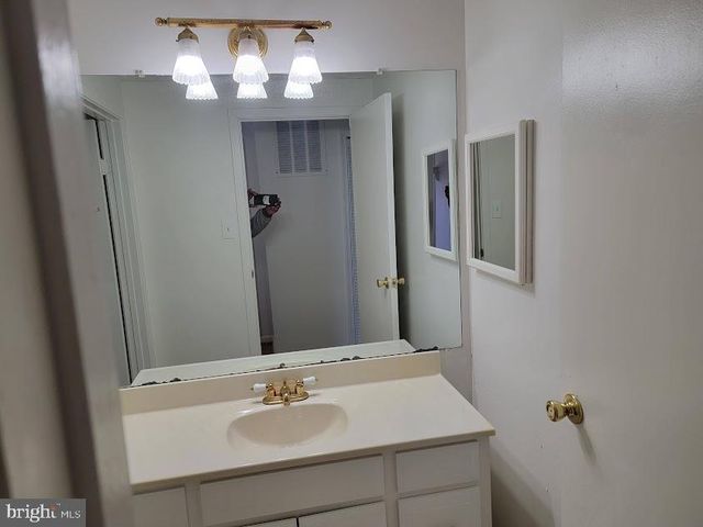 10145 GOODIN CIR, Columbia, MD 21046