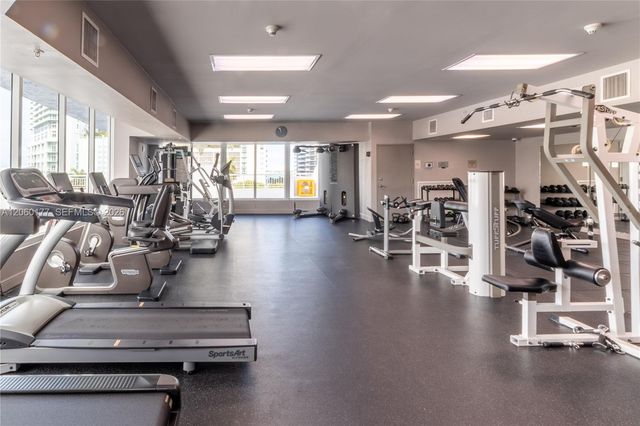 275 NE 18st 1110, Miami, FL 33132