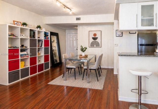 275 NE 18st 1110, Miami, FL 33132