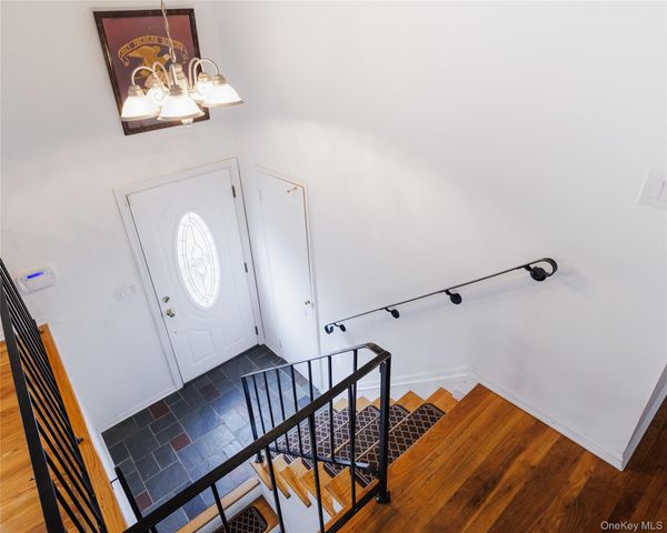 5 Junard Boulevard, Port Jefferson Station, NY 11776