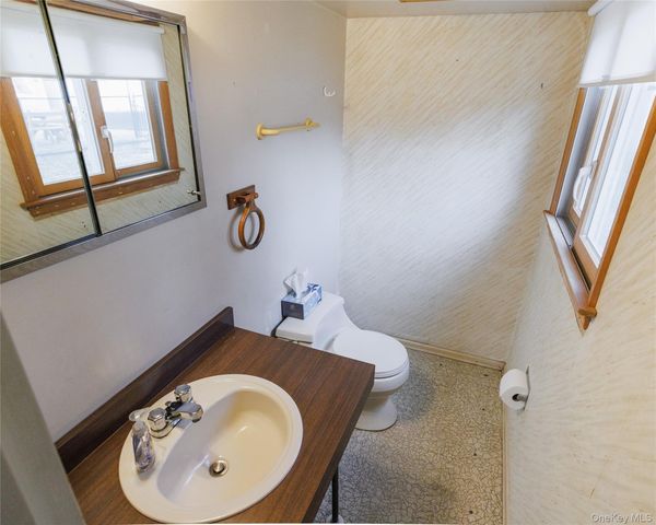 5 Junard Boulevard, Port Jefferson Station, NY 11776