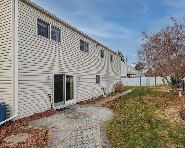 5 Junard Boulevard, Port Jefferson Station, NY 11776