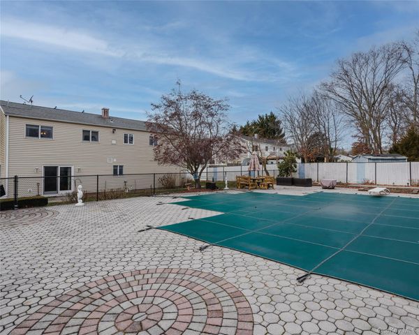 5 Junard Boulevard, Port Jefferson Station, NY 11776