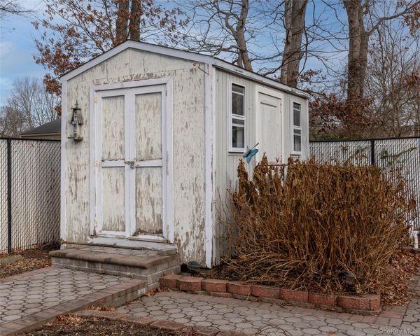 5 Junard Boulevard, Port Jefferson Station, NY 11776