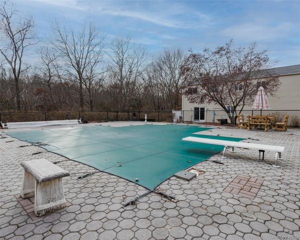 5 Junard Boulevard, Port Jefferson Station, NY 11776