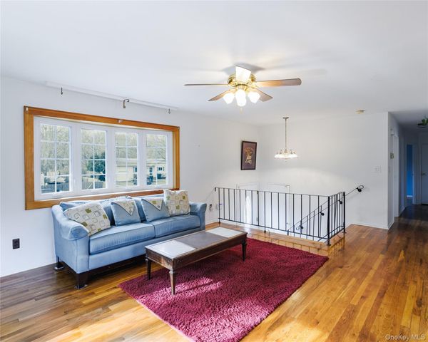 5 Junard Boulevard, Port Jefferson Station, NY 11776