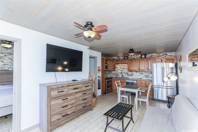 2240 Kuhio Avenue 2006, Honolulu, HI 96815