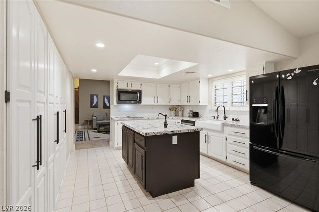 6191 Lindell Road, Las Vegas, NV 89118