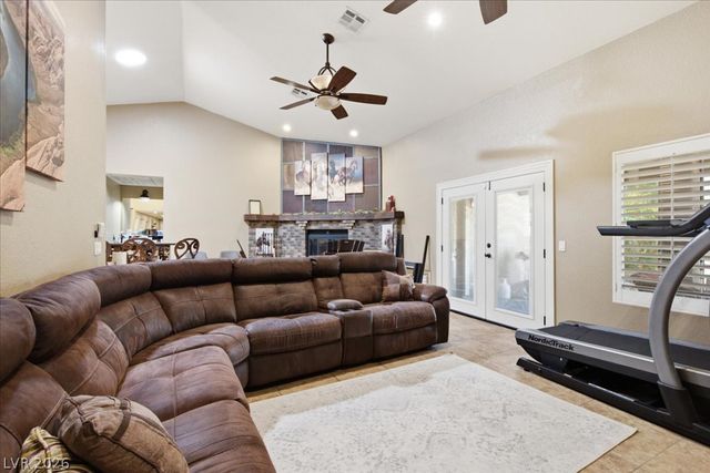 6191 Lindell Road, Las Vegas, NV 89118