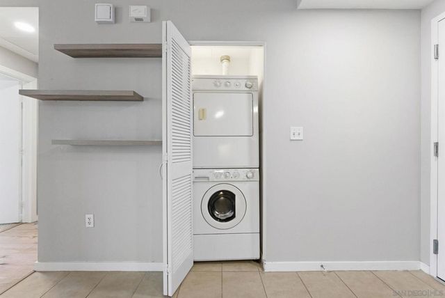 550 15th St 206, San Diego, CA 92101