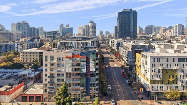 550 15th St 206, San Diego, CA 92101