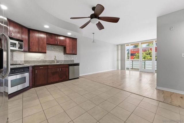 550 15th St 206, San Diego, CA 92101