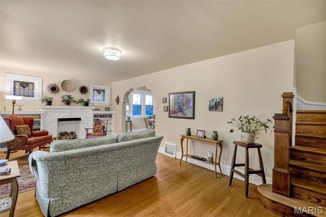 7329 Bruno Avenue, Richmond Heights, MO 63117