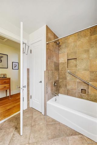 7329 Bruno Avenue, Richmond Heights, MO 63117