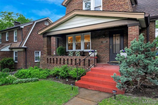 7329 Bruno Avenue, Richmond Heights, MO 63117