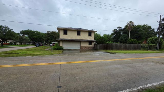 1301 Olive Street, Baytown, TX 77520