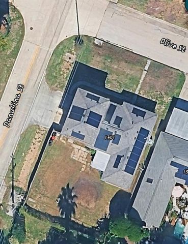 1301 Olive Street, Baytown, TX 77520
