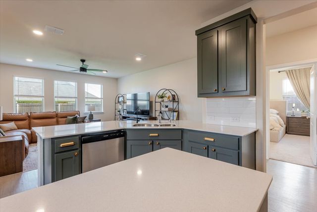 1221 Brazil Street, Azle, TX 76020