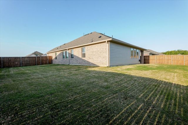 1221 Brazil Street, Azle, TX 76020