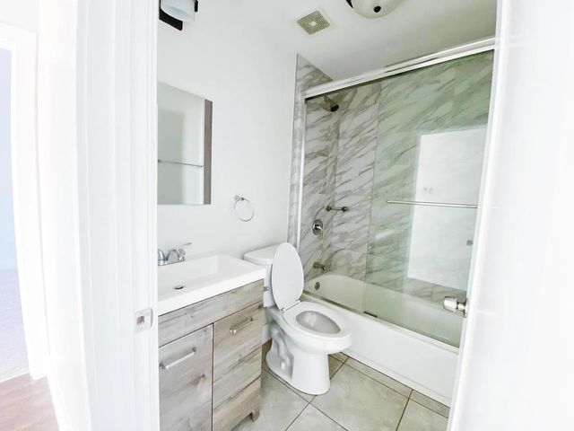 2959 N Hamlin Avenue 3A, Chicago, IL 60618