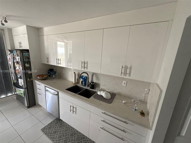 9341 Collins Ave 907, Surfside, FL 33154