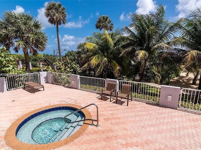 9341 Collins Ave 907, Surfside, FL 33154
