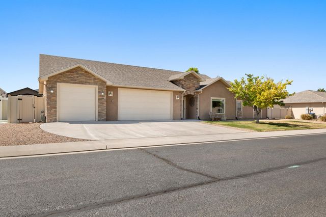2925 Brook View Lane, Grand Junction, CO 81503